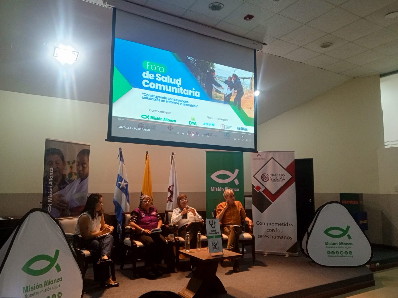 DYA presenta su modelo de salud comunitaria en el Foro "Construyendo comunidades saludables en entornos vulnerables"